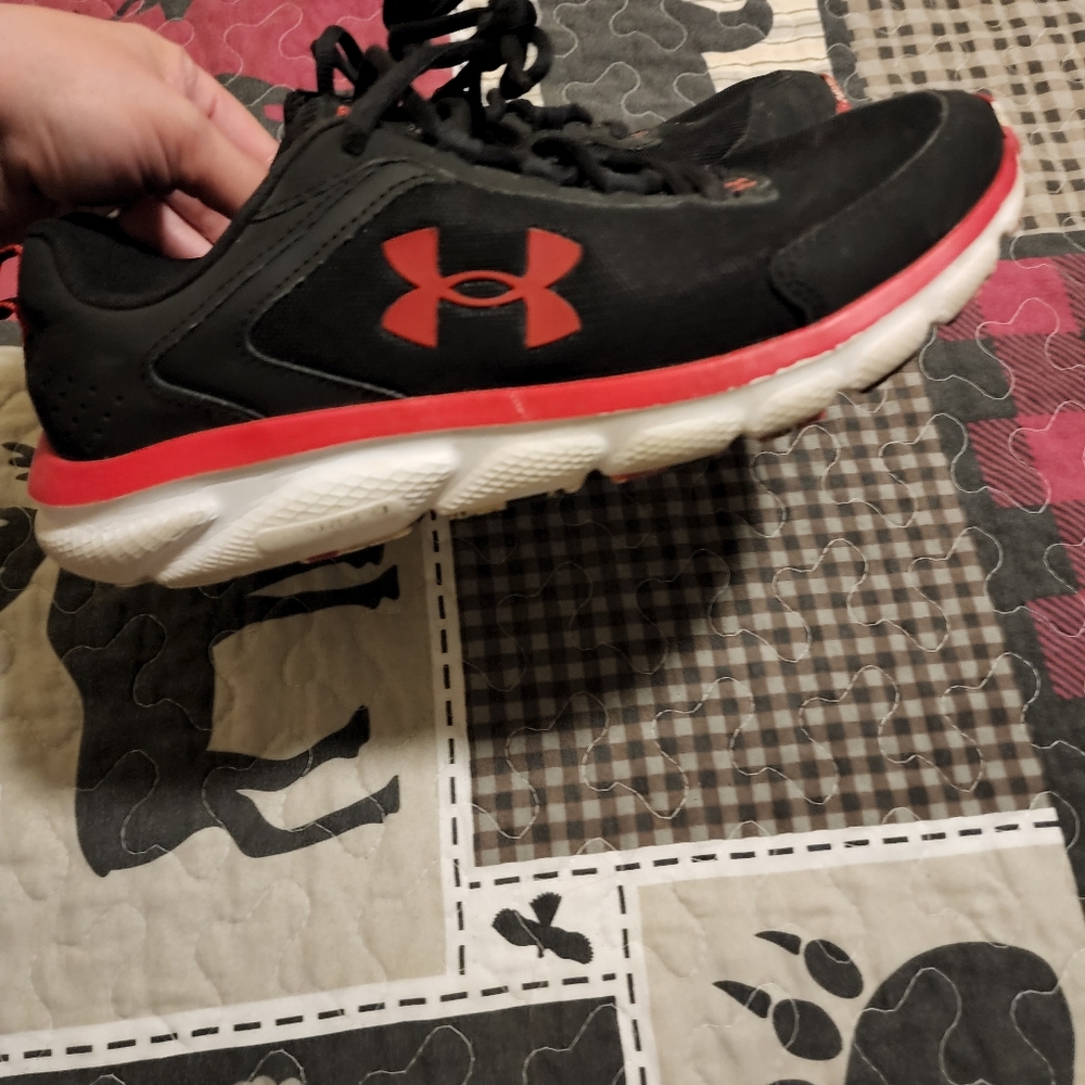 Under Armour Sneakers men's 9